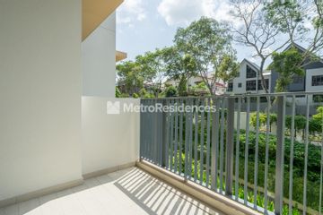 The Glades 2BR (C) - Next to MRT station and close to Airport