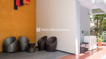 MetroResidences Newton | Penthouse Duplex 1 bedroom 1 bathroom | Residential View