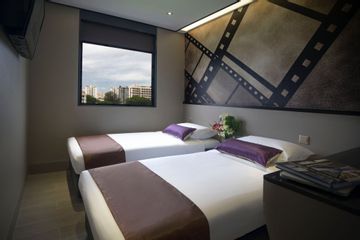 Hotel 81 Premier Hollywood | Superior Room | Geylang